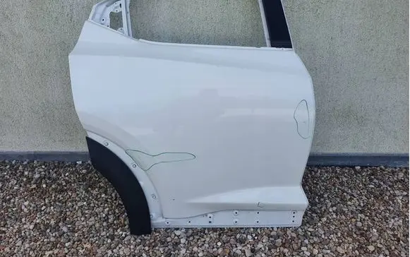 Nissan Juke II F16 Rear door 