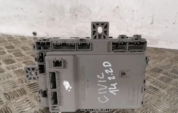 Honda Civic IX Fuse module 116RA000021