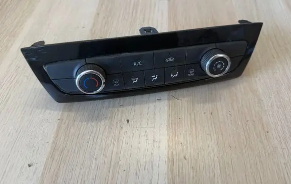 Opel Corsa F Climate control unit 39185221