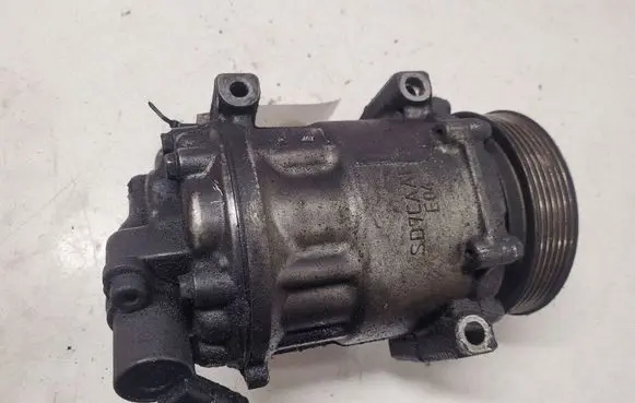 Peugeot 407 Air conditioning (A/C) compressor (pump) 9656572680