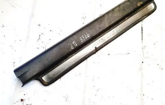 Toyota Avensis T250 Front sill trim cover 6791305040 67913-05040