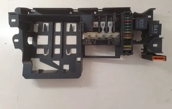 Audi A8 S8 D3 4E Fuse module 4E0971845