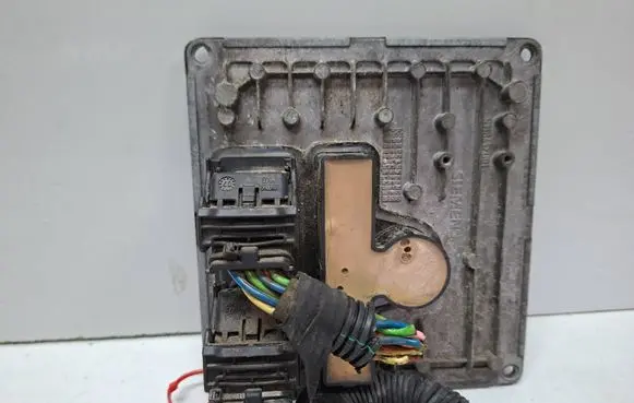 Citroen C3 Engine control unit/module S27612626 9663401380