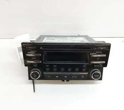 Nissan Pulsar Radio/CD/DVD/GPS head unit 281853ZL1A