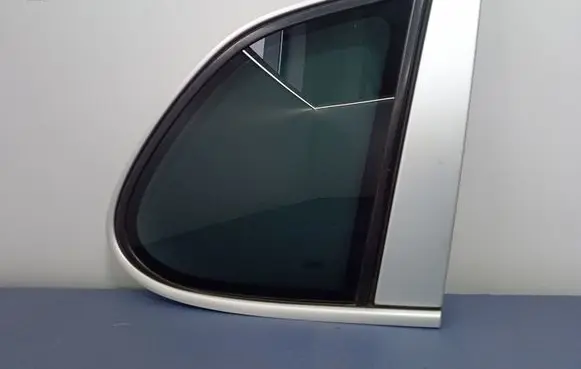 Porsche Cayenne (9PA) Rear side window 7L5845298