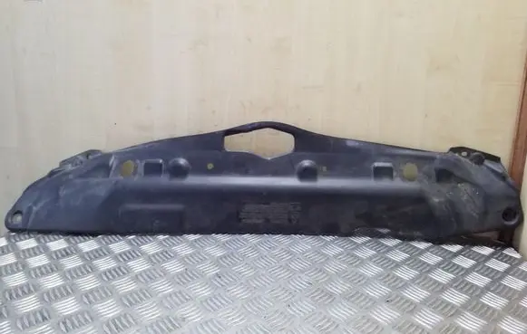 Radiator trim