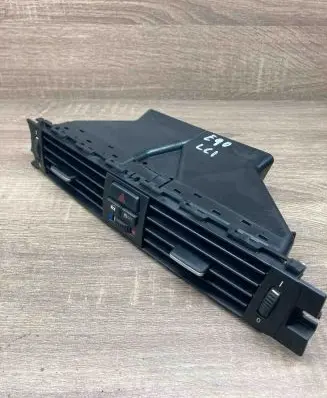 BMW 3 E90 E91 Dash center air vent grill 9130458 14482110