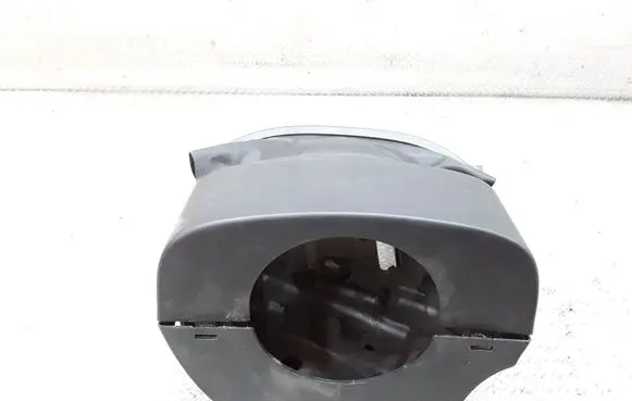 Steering wheel column trim
