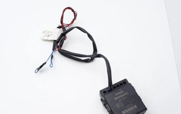 Nissan Note (E11) Parking PDC control unit/module 4M0168N3A