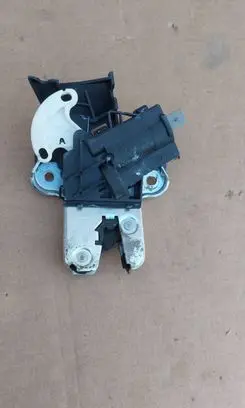 Audi A8 S8 D3 4E Tailgate/trunk/boot lock/catch/latch 4F5827505D