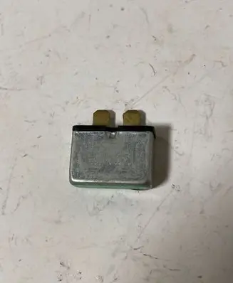 Audi TT Mk1 Other relay 443937105A