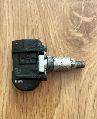 BMW 3 F30 F35 F31 Tire pressure sensor 6855539