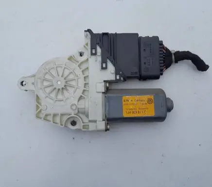 Volkswagen Bora Rear door window regulator motor 1J4959811C 16005415
