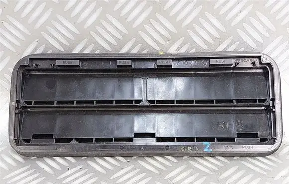 Ford Ranger Quarter panel pressure vent AB3915280B62BA