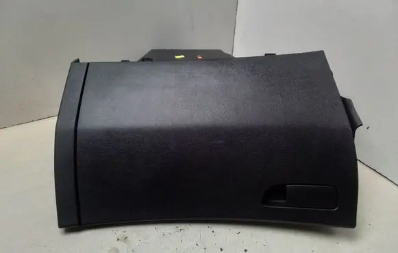 Honda Civic Glove box 77500SMGG010