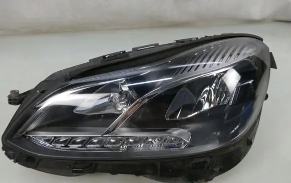 Mercedes-Benz E W212 Headlight/headlamp A2128204739