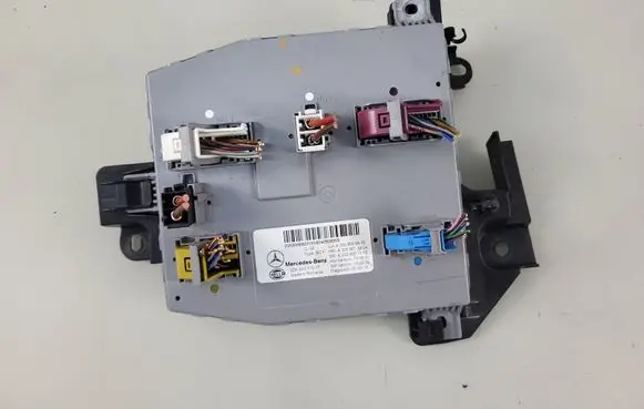 Mercedes-Benz GLC C253 Central body control module A2059006822