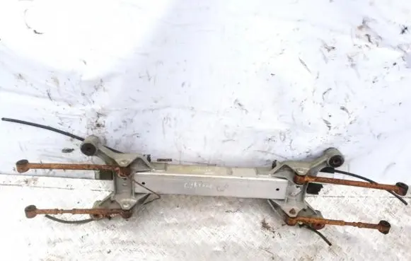 Chrysler 300M Rear subframe 