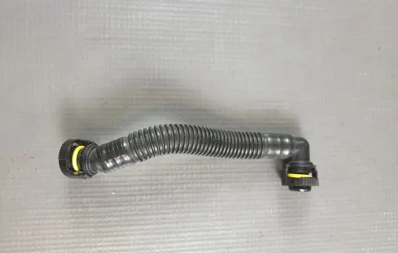 Ford Ecosport Breather hose/pipe CM5G6758 CM5G6758DA