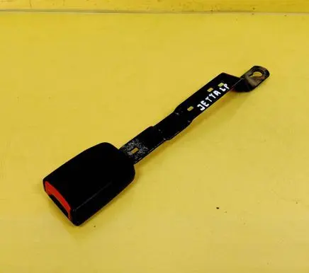 Volkswagen Jetta II Front seatbelt buckle 191857755E