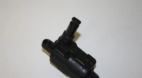 Audi Q7 4M Fuel tank cap lock 8S0862153