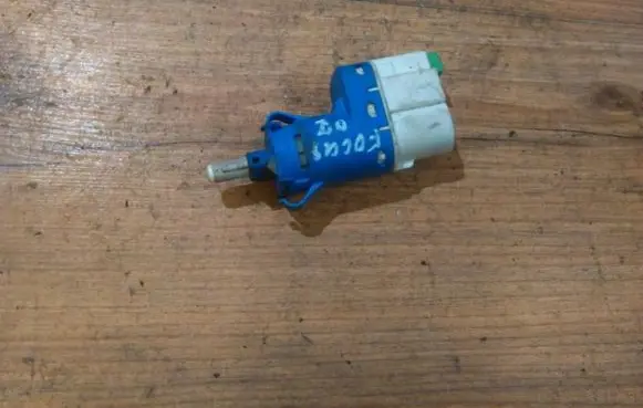 Ford Focus Brake pedal sensor switch 3m5t9c872ac 3m5t-9c872-ac