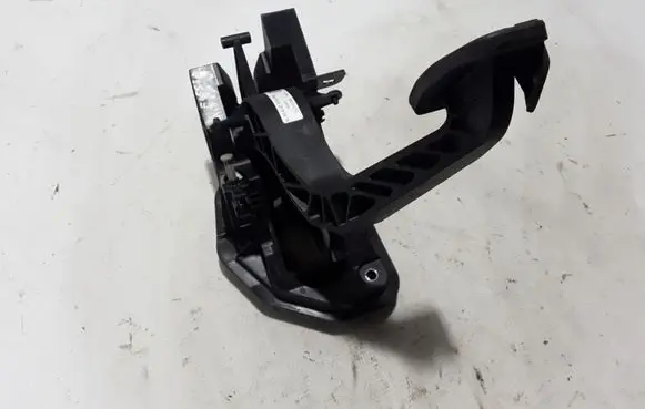 Clutch pedal