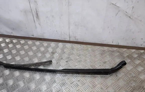Audi A8 S8 D4 4H Front wiper blade arm 4H1955408