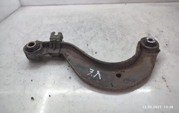 Volkswagen Tiguan Rear control arm
