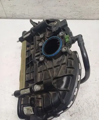 Opel Astra K Intake manifold 136945081