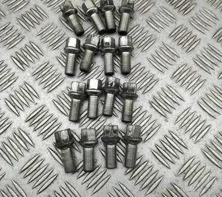 Audi A5 Nuts/bolts WHT002437