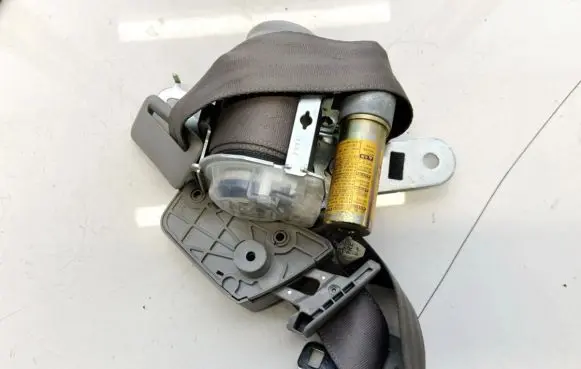 Lexus GS 300 350 430 450H Front seatbelt 7m3600p 7m3600-p