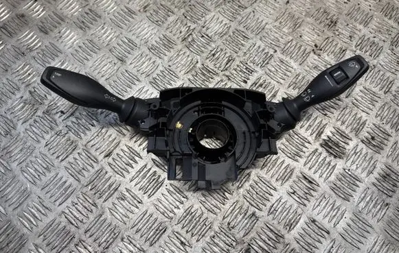 Ford Fiesta Wiper turn signal indicator stalk/switch 8A6T13N064BG