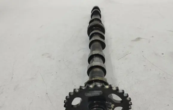 Mercedes-Benz E W212 Camshaft A6510520001