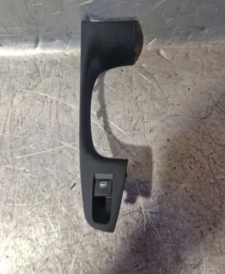 Volkswagen Jetta VI Front door window switch trim 5C6867255CD
