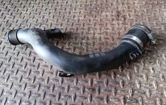 Ford Focus Intercooler hose/pipe F1F16F075A