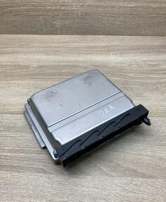 Volvo V70 Engine control unit/module ECU 08677708A 0281010319