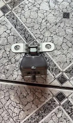 Peugeot 3008 I Tailgate/trunk/boot hinge 8613F3
