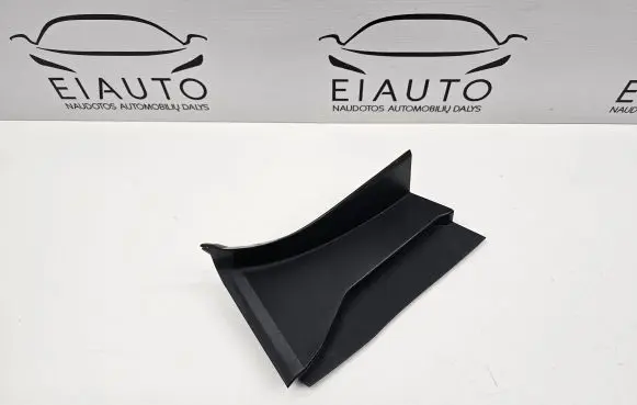 BMW X6 E71 Rear/tail light trim molding 22420500