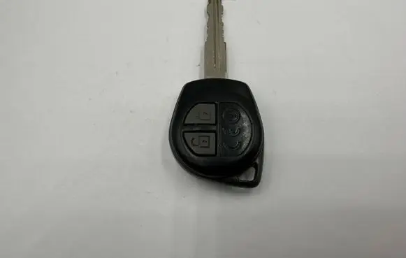 Suzuki Grand Vitara II Ignition key/card T68L0