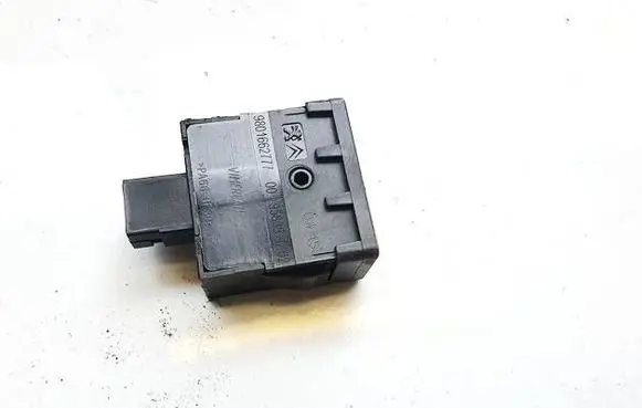 Citroen C4 II Picasso Headlight level height control switch 9801662777 95835t02