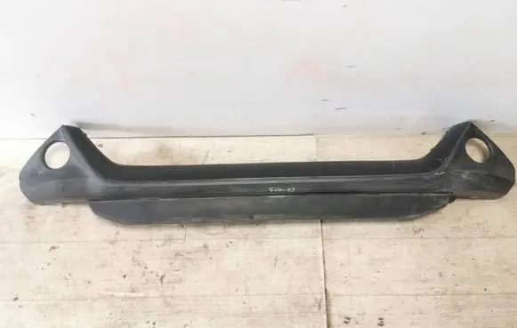 Front bumper lip