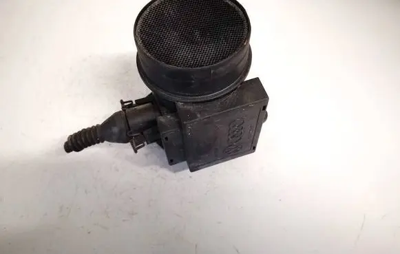 Skoda Octavia Mk1 (1U) Mass air flow meter 074906461