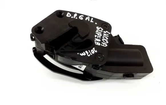 Skoda Superb B6 (3T) Tailgate/trunk/boot lock/catch/latch 3T0827300C