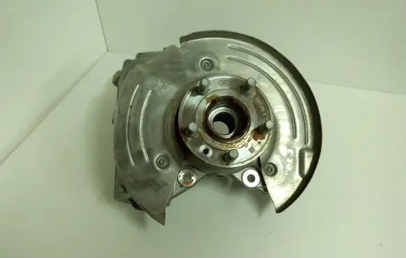 Land Rover Evoque II Rear wheel hub FK722C029AD