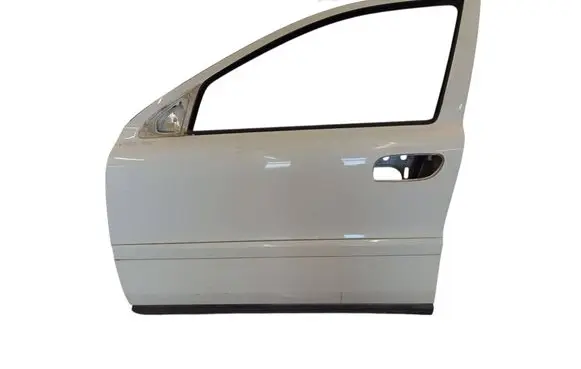 Volvo V70 Front door