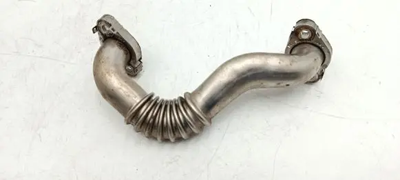 Volkswagen PASSAT B7 EGR valve line/pipe/hose 03P131521