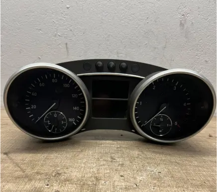 Mercedes-Benz E W211 Speedometer (instrument cluster) A21645403447 A2514420310 A1645403447
