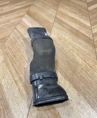 Mercedes-Benz CLS C219 Air intake duct part A6420944997 A6420044997
