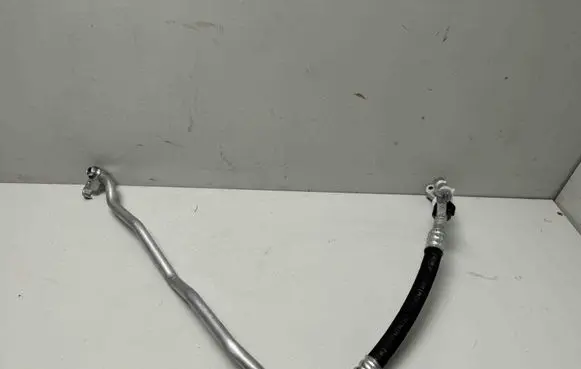 BMW X2 U10 Air conditioning (A/C) pipe/hose 5A07782